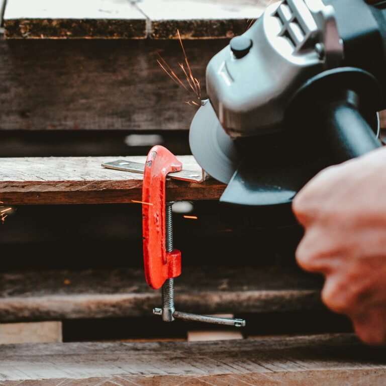 Choosing the Best Angle Grinder for Welding: A Comprehensive Guide